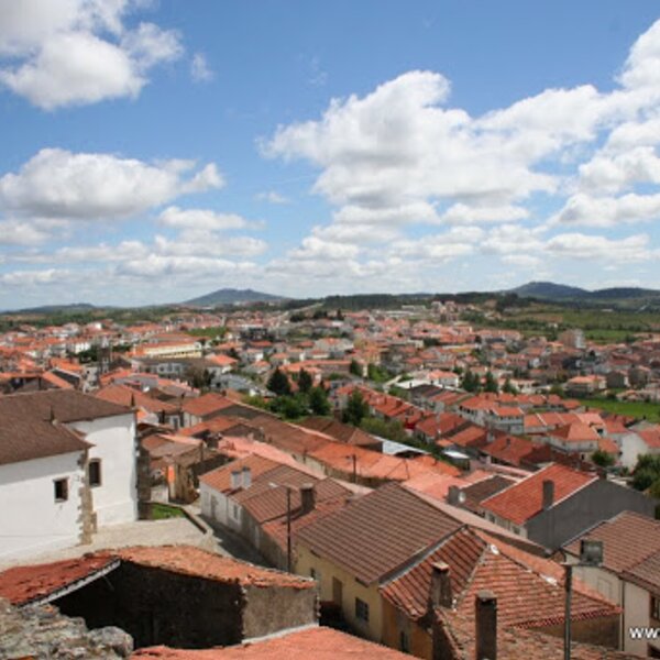 Mogadouro - vista do castelo