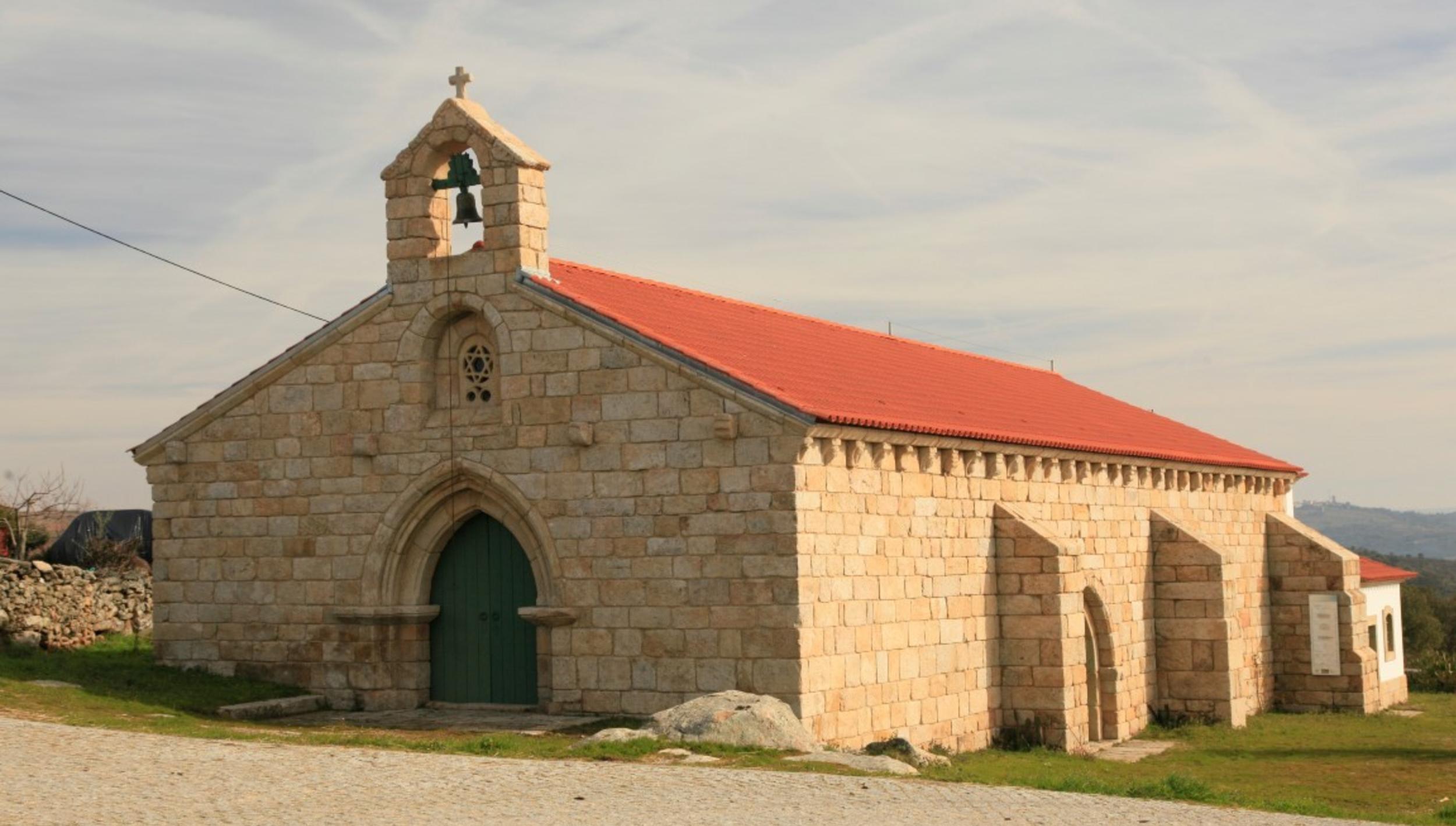 Igreja de Algosinho